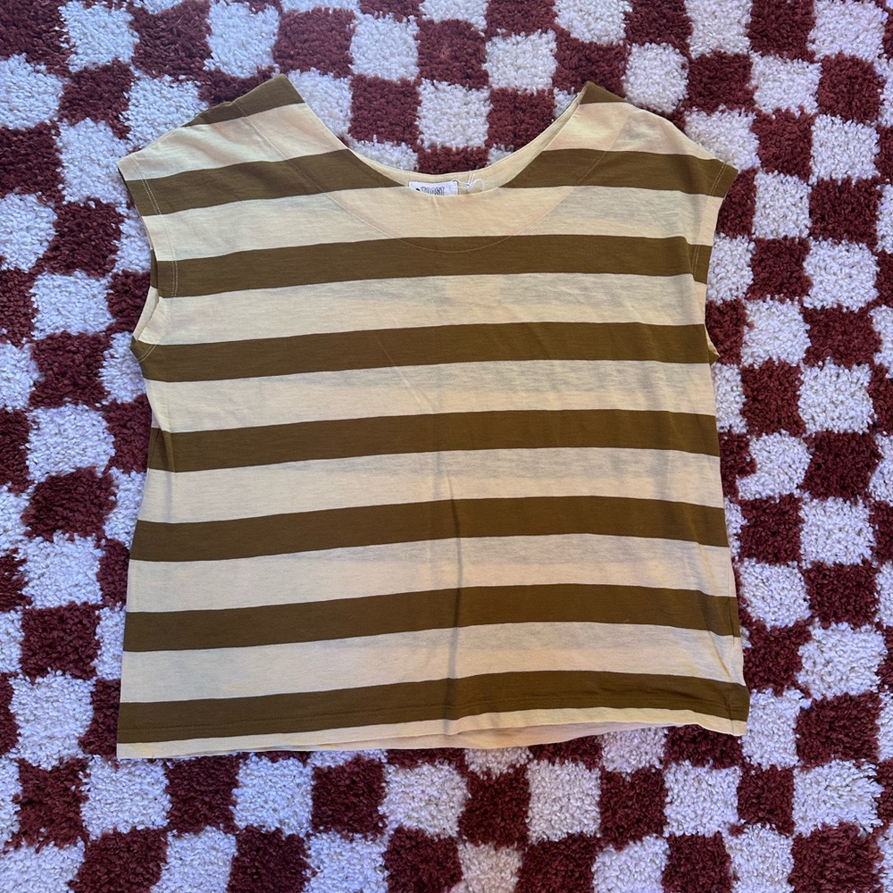 Toast London tee shirt - NWT